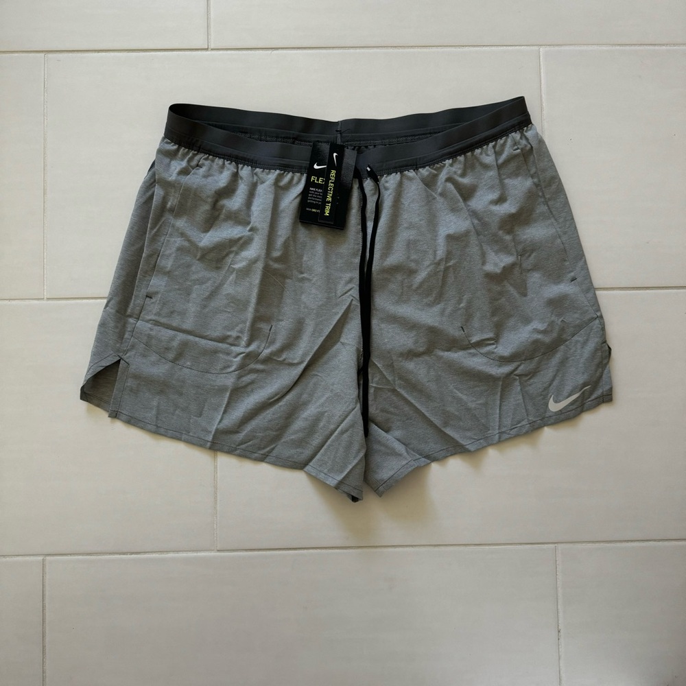 NWT Nike M's Running Shorts XXL